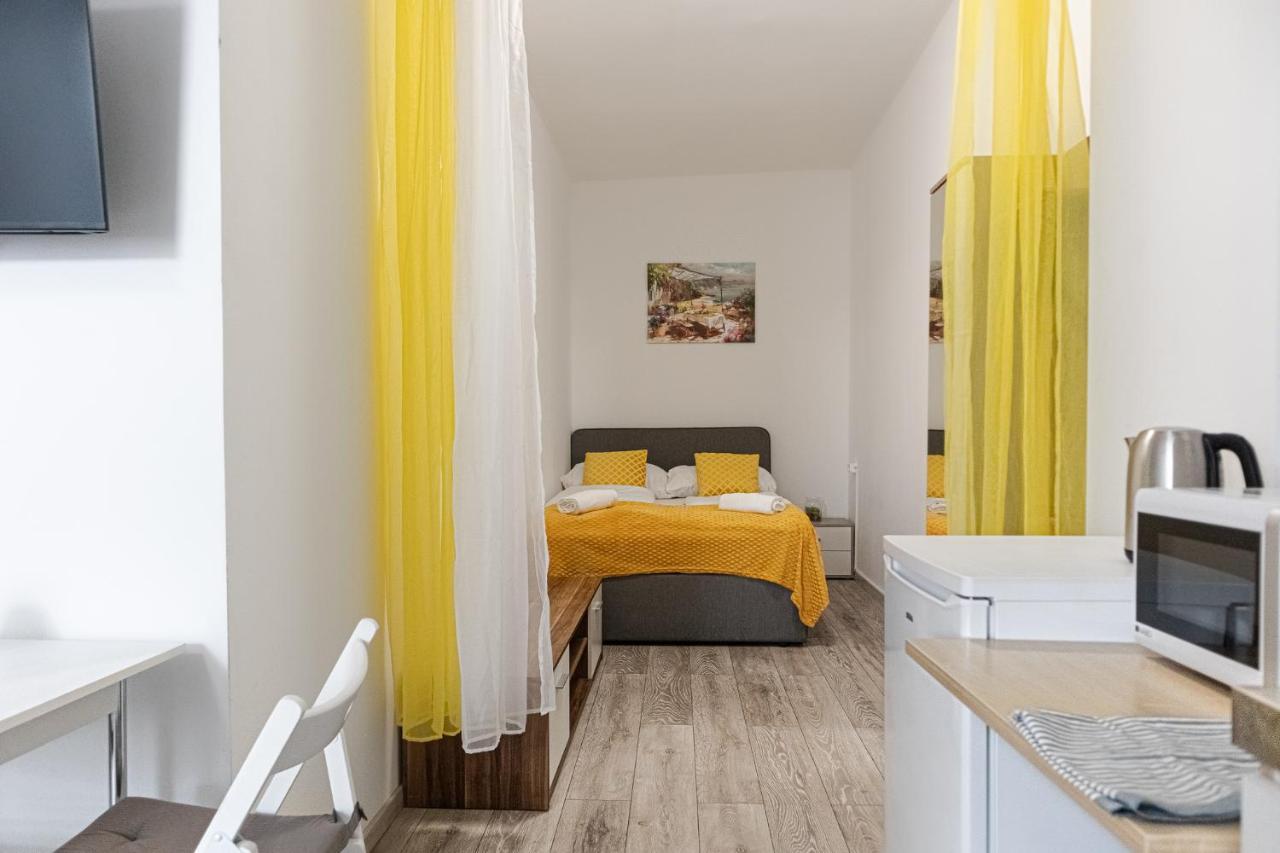 3 Standard Rooms Near Hauptbahnhof Wina Bagian luar foto