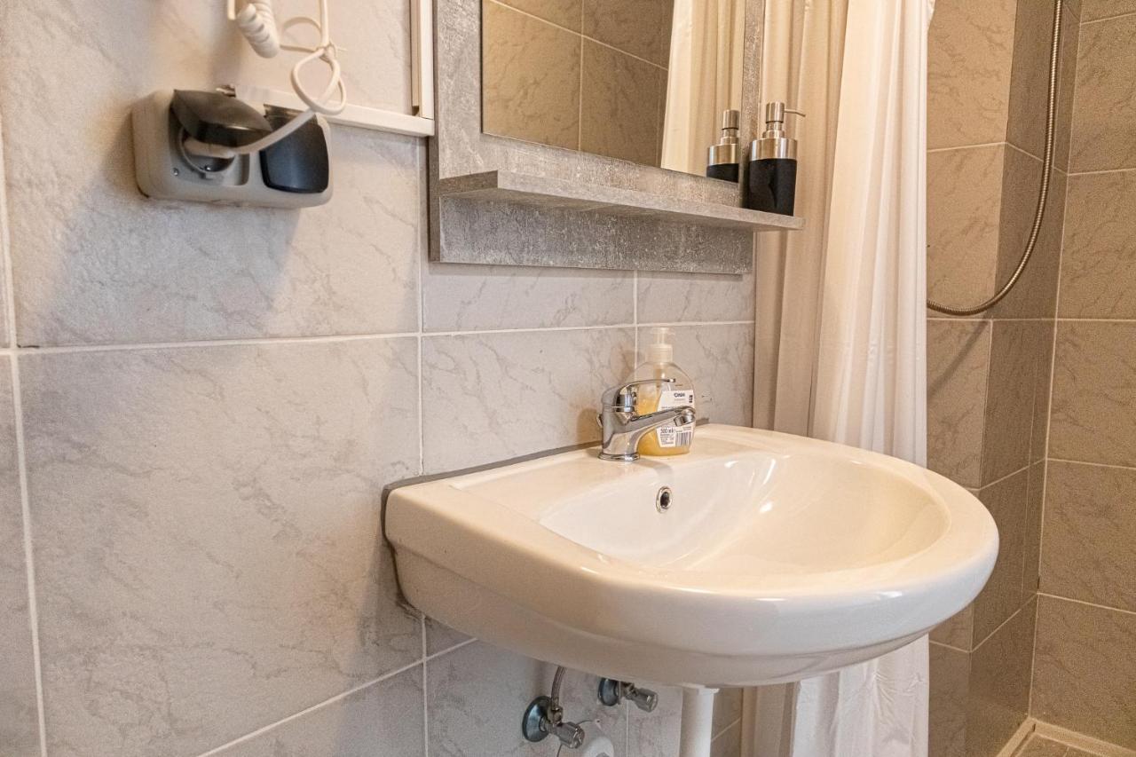 3 Standard Rooms Near Hauptbahnhof Wina Bagian luar foto