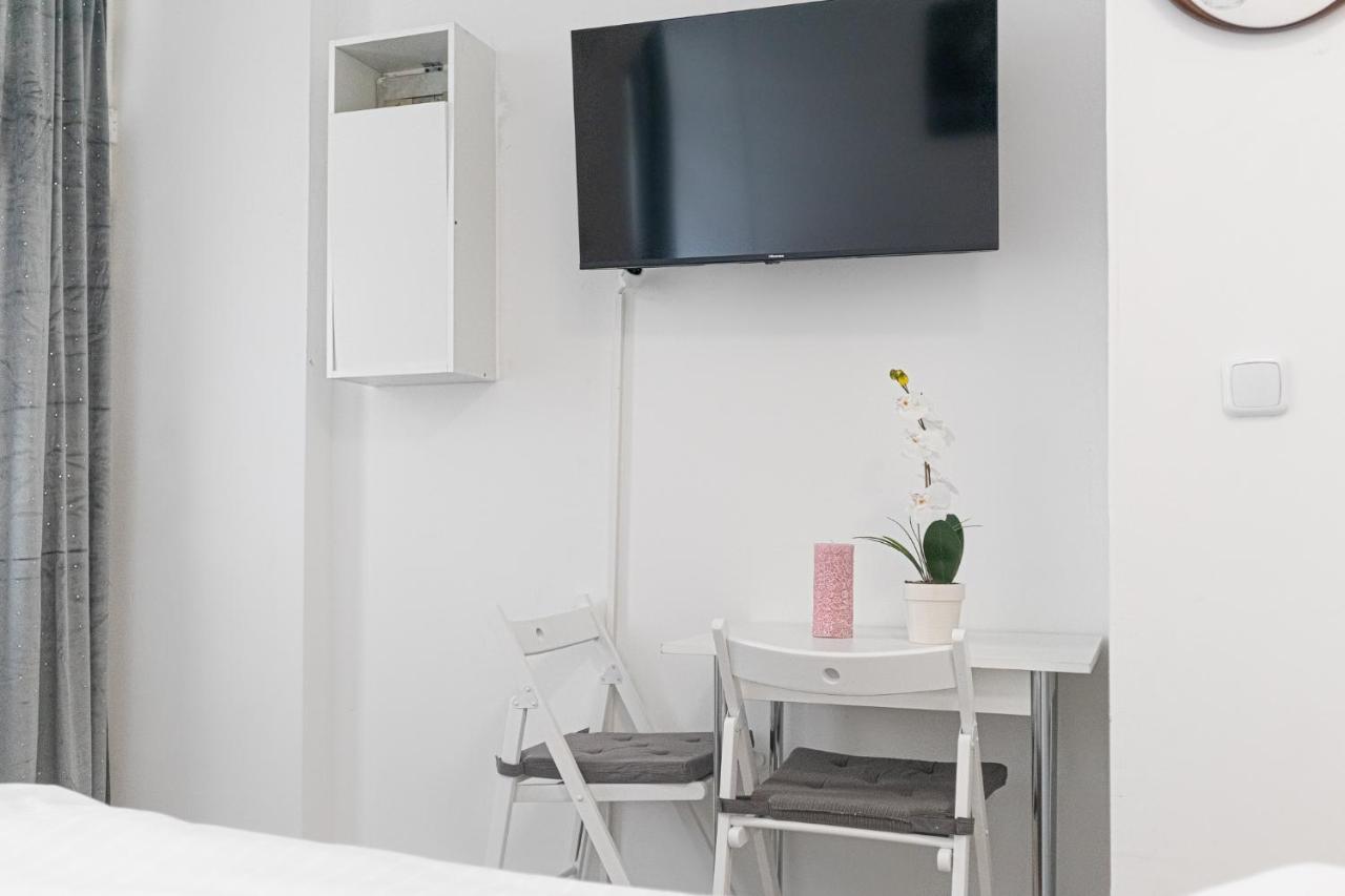 3 Standard Rooms Near Hauptbahnhof Wina Bagian luar foto
