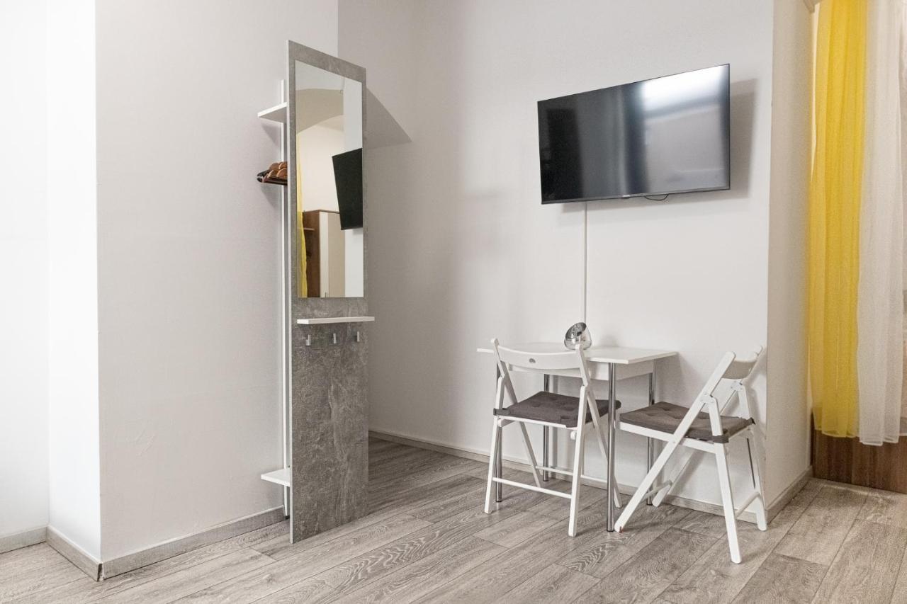 3 Standard Rooms Near Hauptbahnhof Wina Bagian luar foto