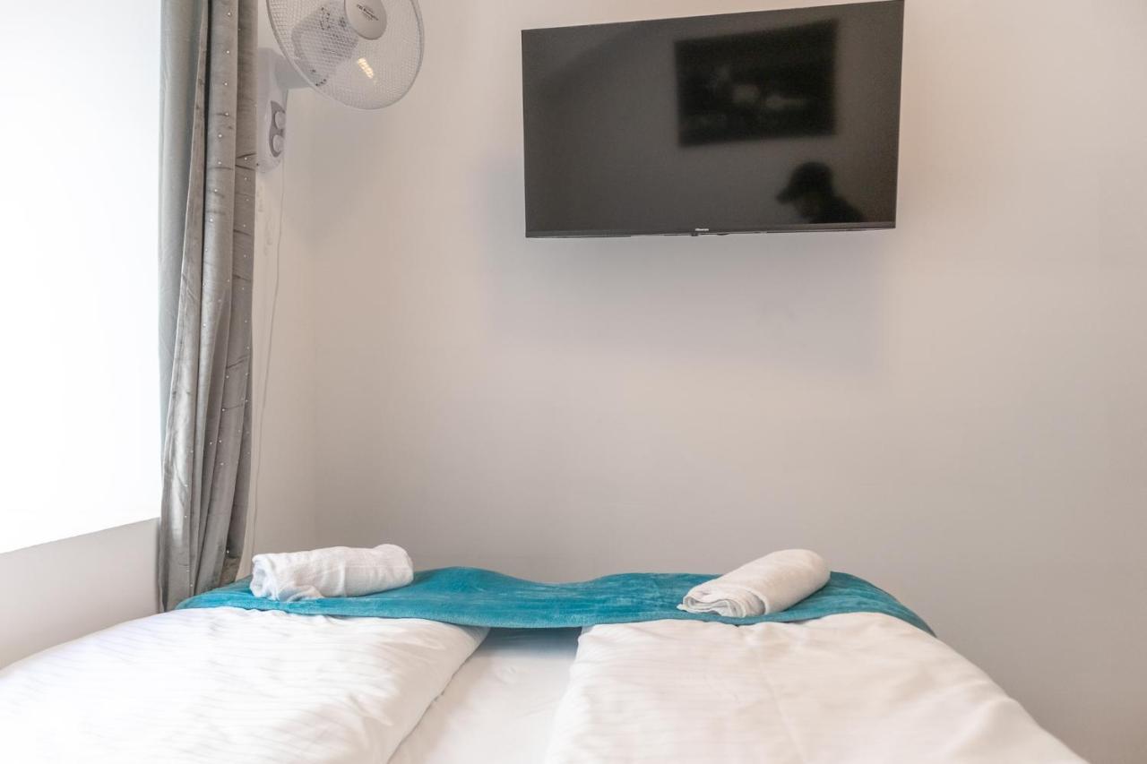 3 Standard Rooms Near Hauptbahnhof Wina Bagian luar foto
